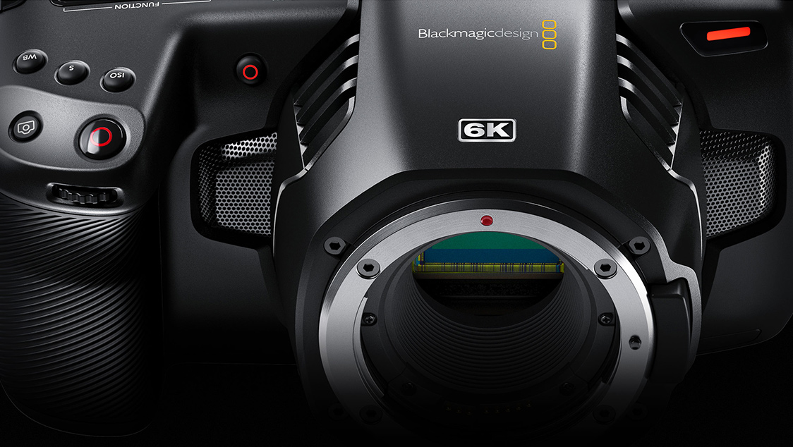 blackmagic-pocket-cinema-camera-6k-ergonomics