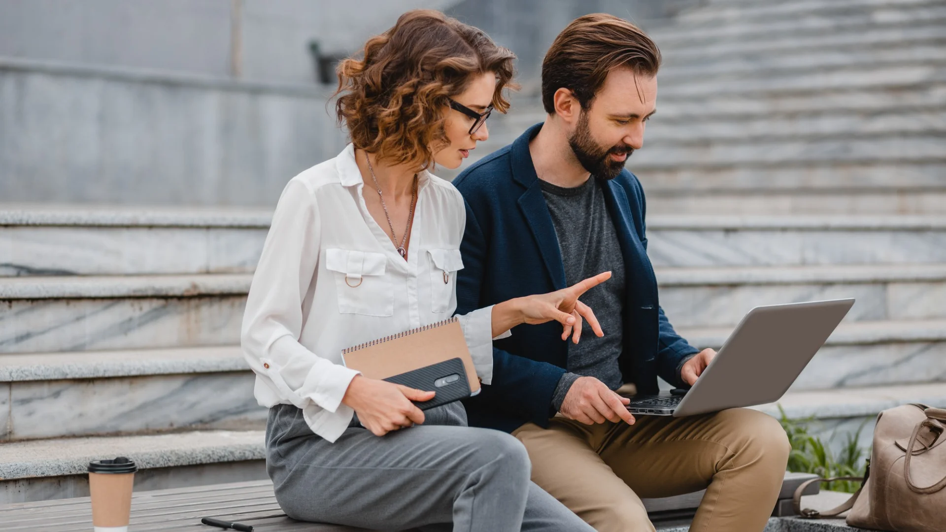 How Visual Storytelling Transforms Online Brand Communication