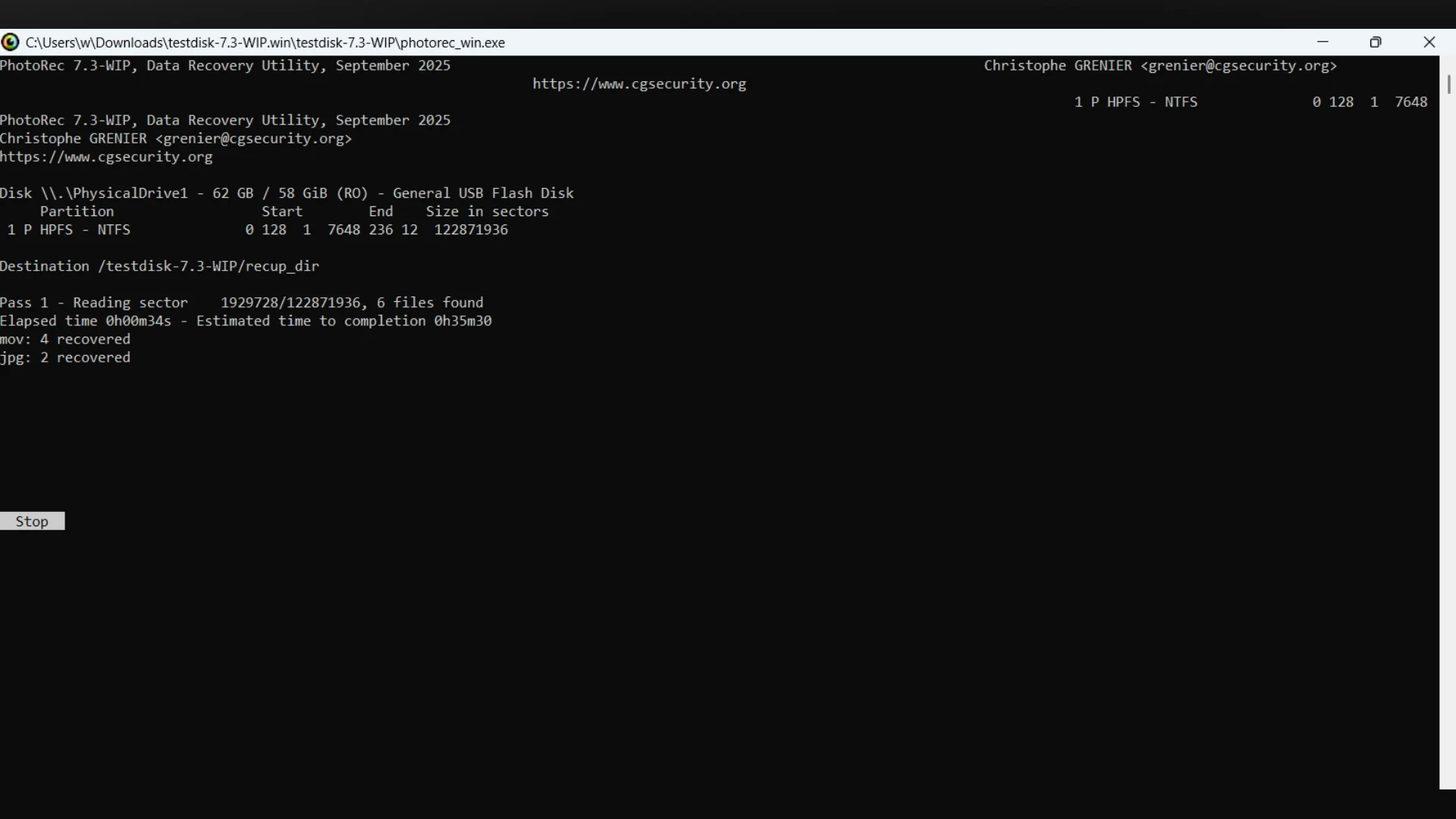 Command prompt window showing the PhotoRec data recovery utility running a sector scan on a USB flash disk and displaying the number of successfully recovered MOV and JPG files