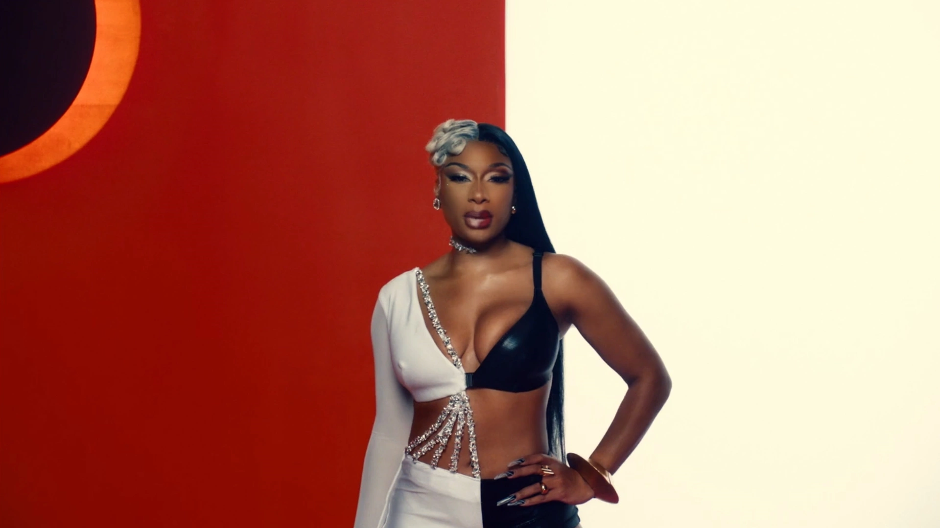 HISS-by-Douglas-Bernardt